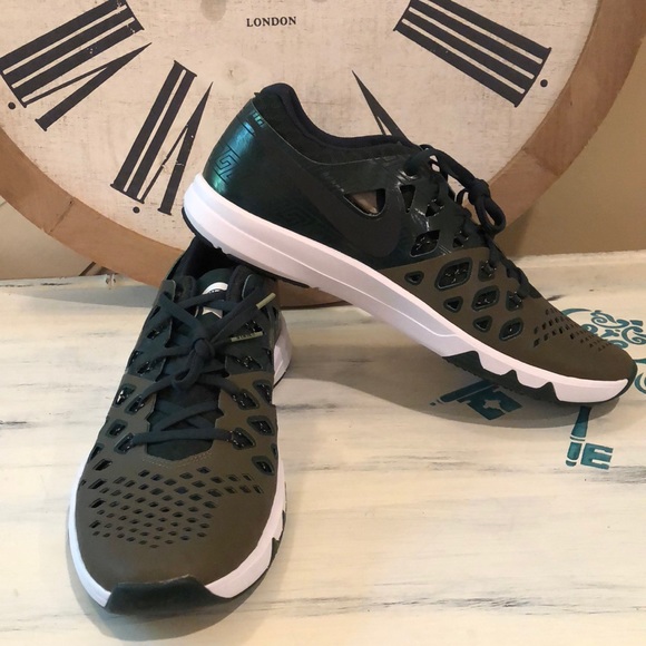 NWT Nike Train Speed 4 AMP Michigan State - Picture 2 of 8